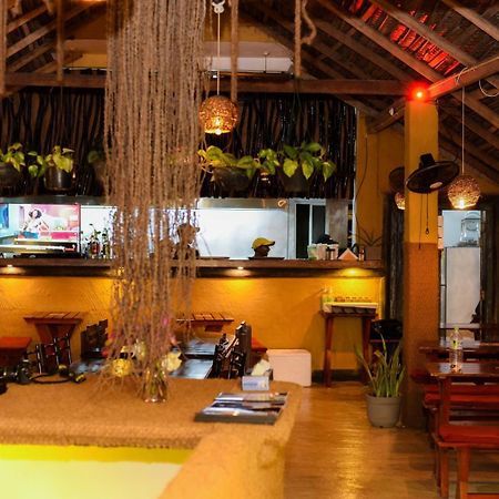 Hotel Coconut Style Restaurant&Milinda Guest Unawatuna Exterior foto