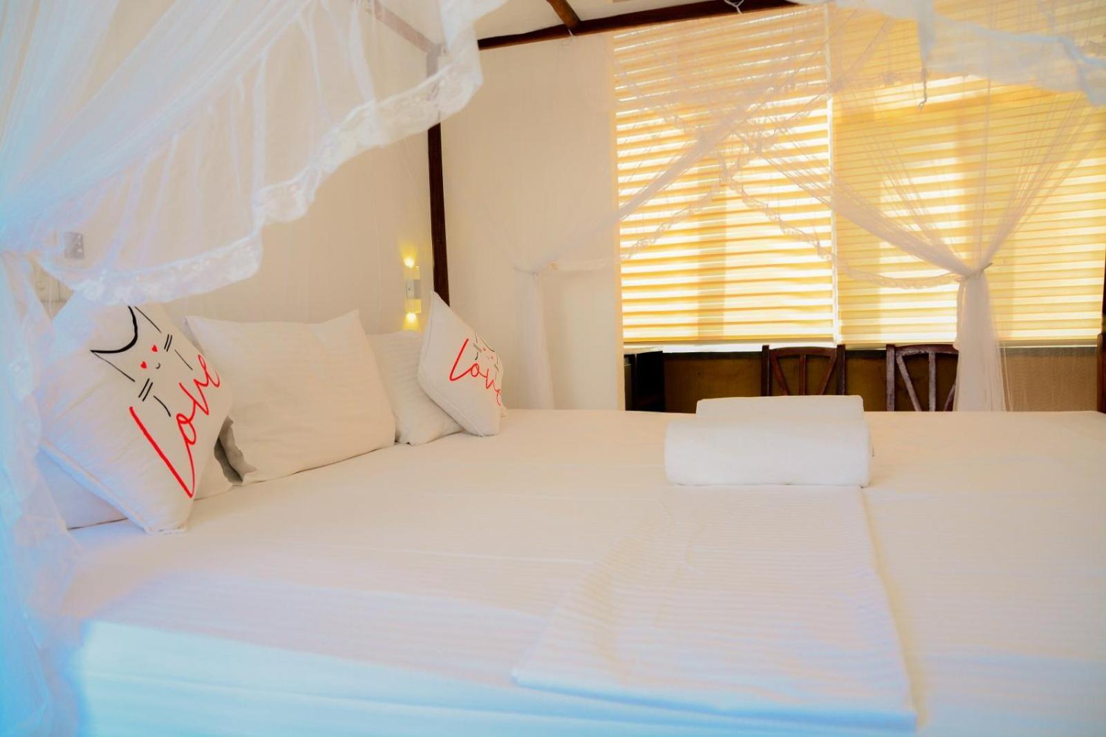 Hotel Coconut Style Restaurant&Milinda Guest Unawatuna Exterior foto