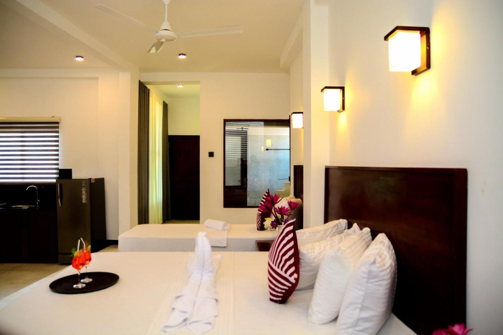 Hotel Coconut Style Restaurant&Milinda Guest Unawatuna Exterior foto