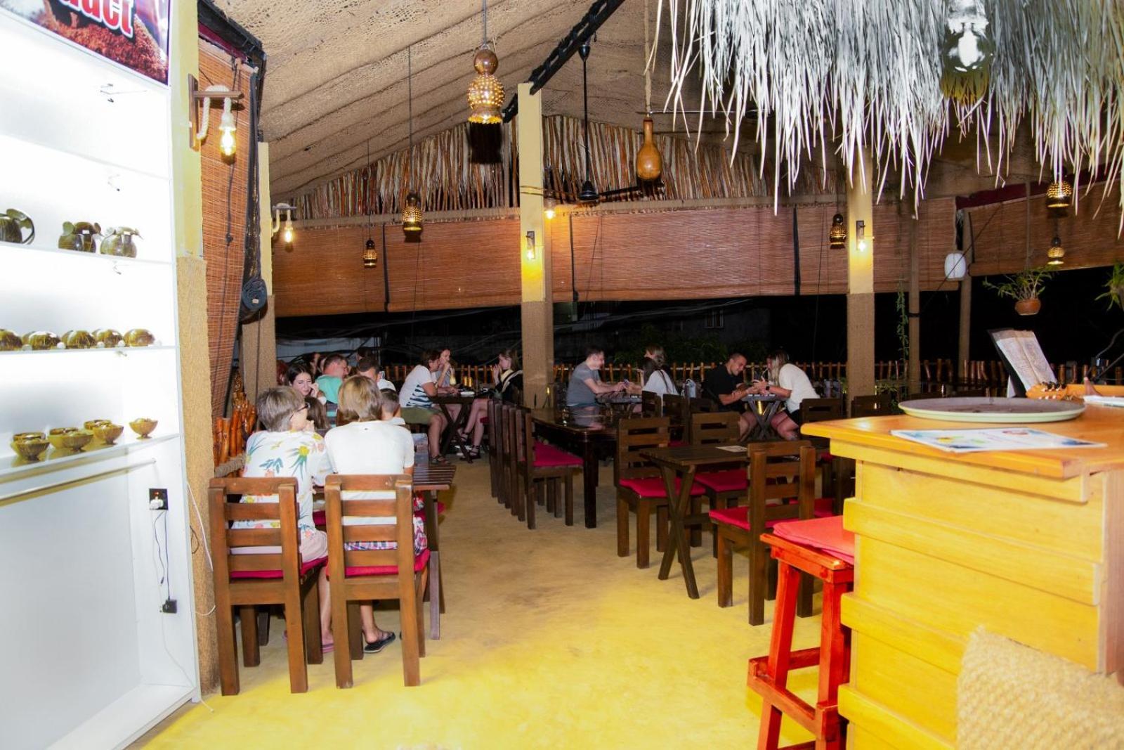 Hotel Coconut Style Restaurant&Milinda Guest Unawatuna Exterior foto